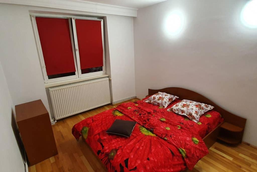 Titian'S Cozy Apartment 锡比乌 外观 照片