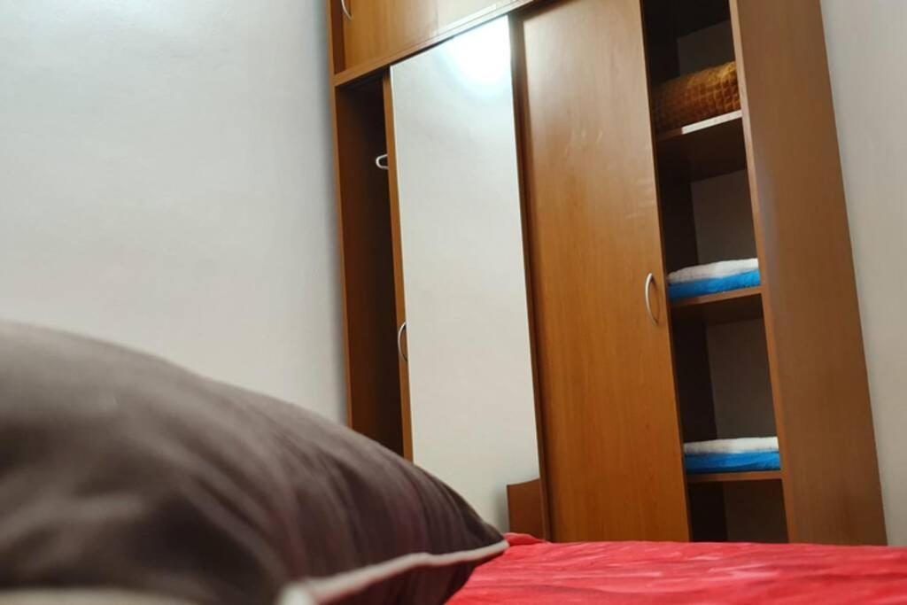 Titian'S Cozy Apartment 锡比乌 外观 照片